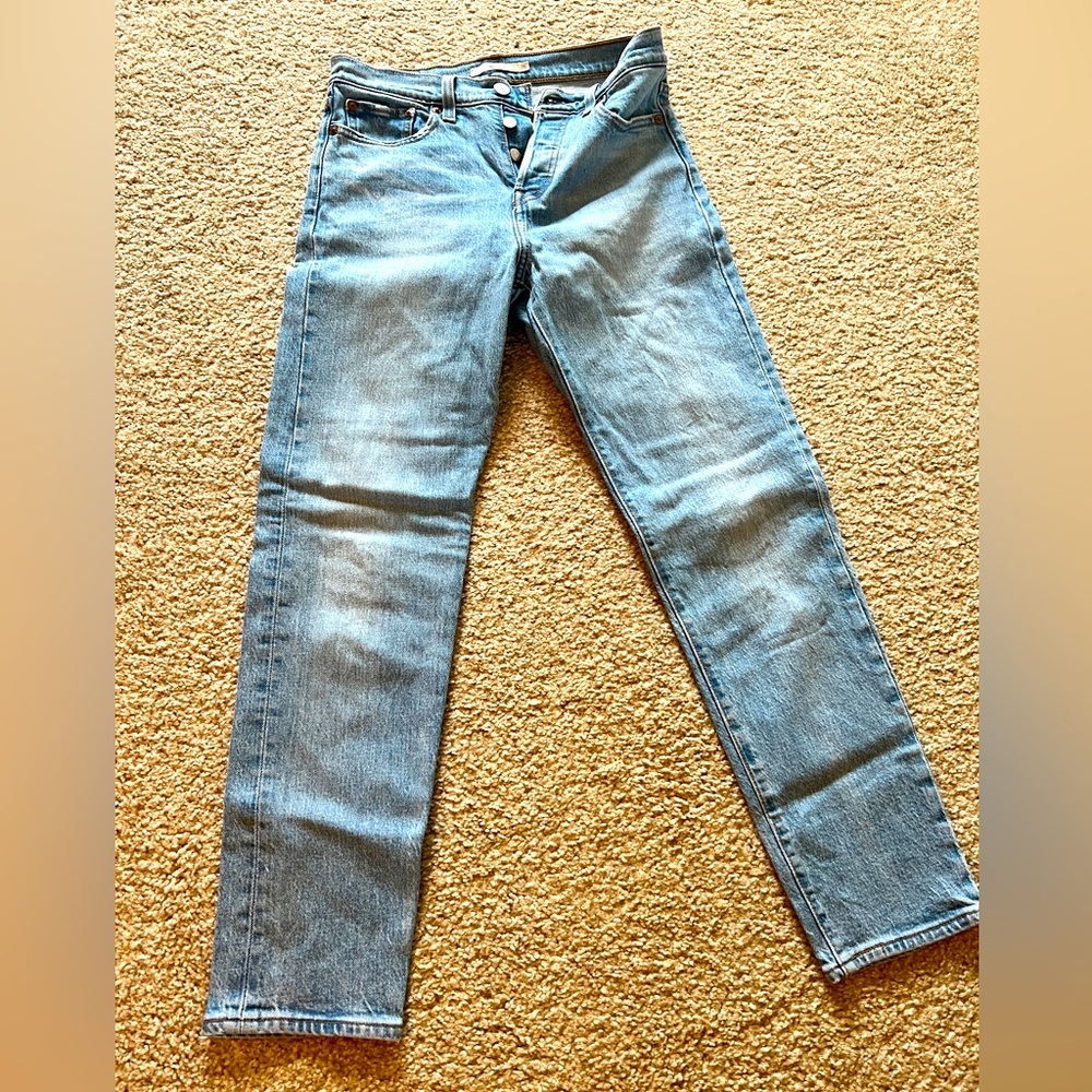 Levi’s Wedgie Straight Jeans | Size 26 | Light Wash